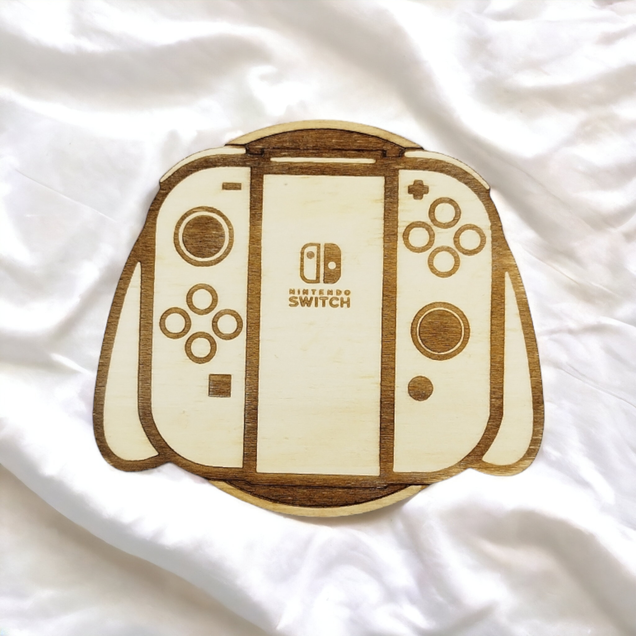 Juego de 6 posavasos de madera con forma de mando de videojuegos - Regalo hecho a mano - Inauguración de casa - Utensilios de cocina de madera - Gamer