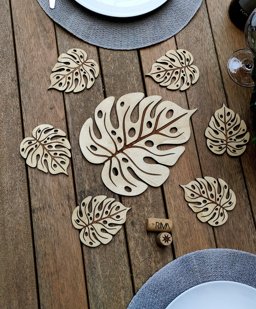 Pot Holder Monstera Leaf - Nature - Wood - Handmade Gift - Housewarming - Wood Kitchenware